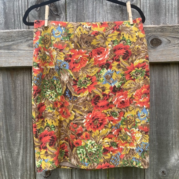 Talbots Petite Two size 6P Animal Print and Multicolor Pencil Skirts - Picture 14 of 14